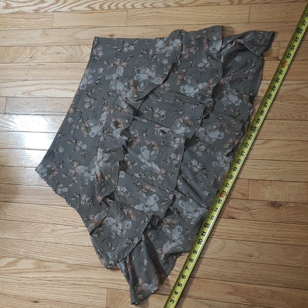 NWT Lauren Ralph Lauren Floral Crinkle Tier Skirt, size 16 in taupe/cream/pink